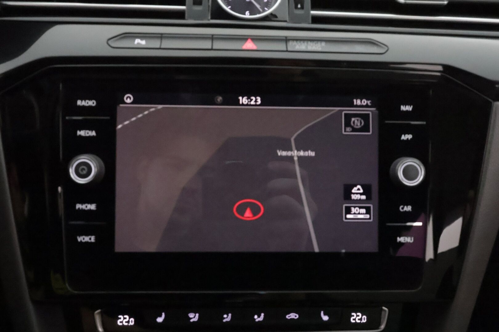 Volkswagen Arteon 2017 Elegance 2,0 TDI 110 kW DSG **Digimittaristo / Webasto / P.kamera / Keyless / Apple&Android / Kaistavahti**