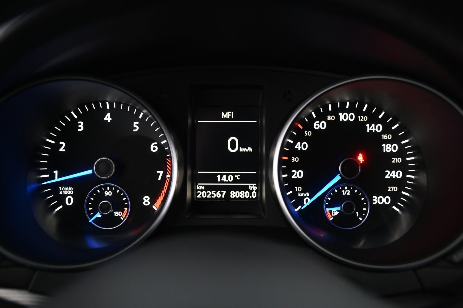 Volkswagen Golf 2012 R 2.0 TSI*Manuaali / *Miltek / BC-alusta / Alpine / Appconnect / Vakkari / Lohko* - Juuri leimattu / Näyttävä / Harvinainen Manuaali / 2x renkaat & vanteet