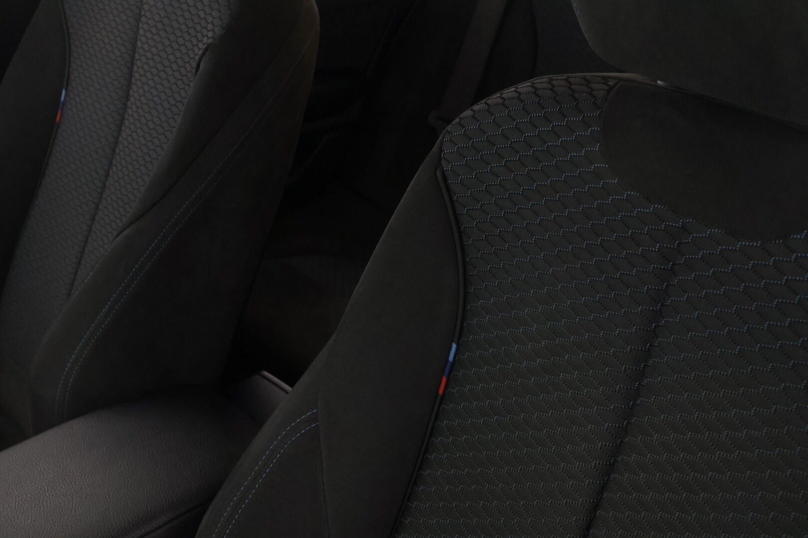BMW M140i 2018 F20 Hatchback M140i A - Suomi-Auto | Ei viritetty | Tutkat | LED | Vakionopeudensäädin | Vähän Ajettu! |