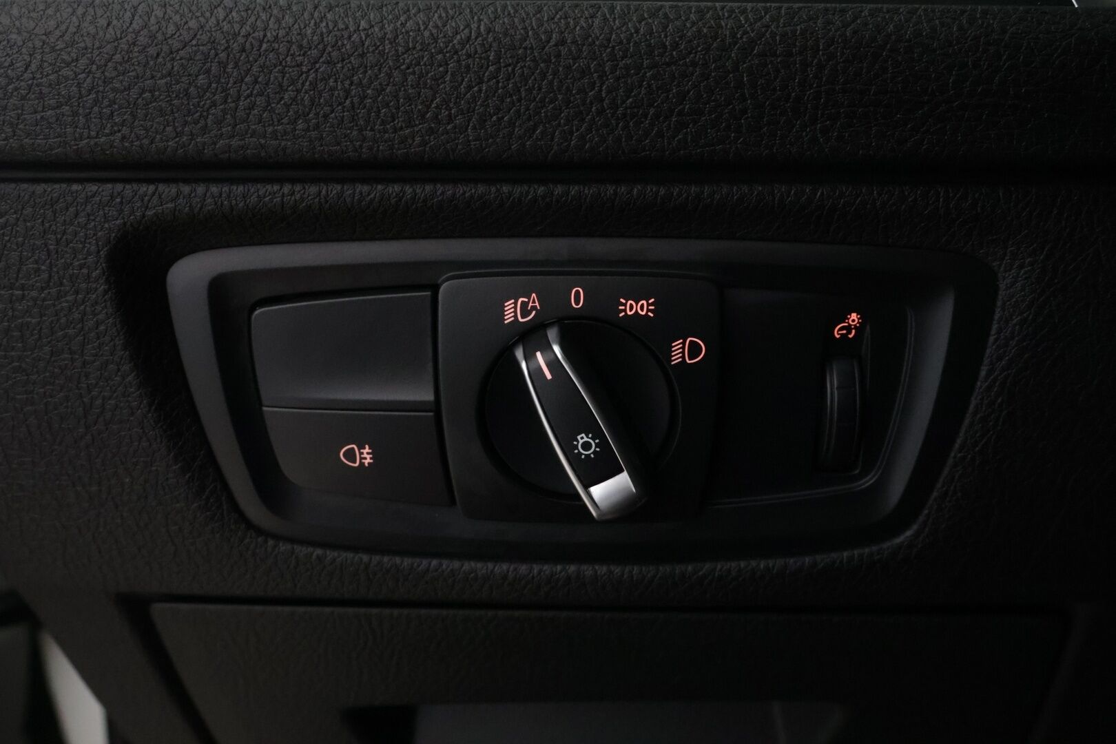 BMW M140i 2018 F20 Hatchback M140i A - Suomi-Auto | Ei viritetty | Tutkat | LED | Vakionopeudensäädin | Vähän Ajettu! |