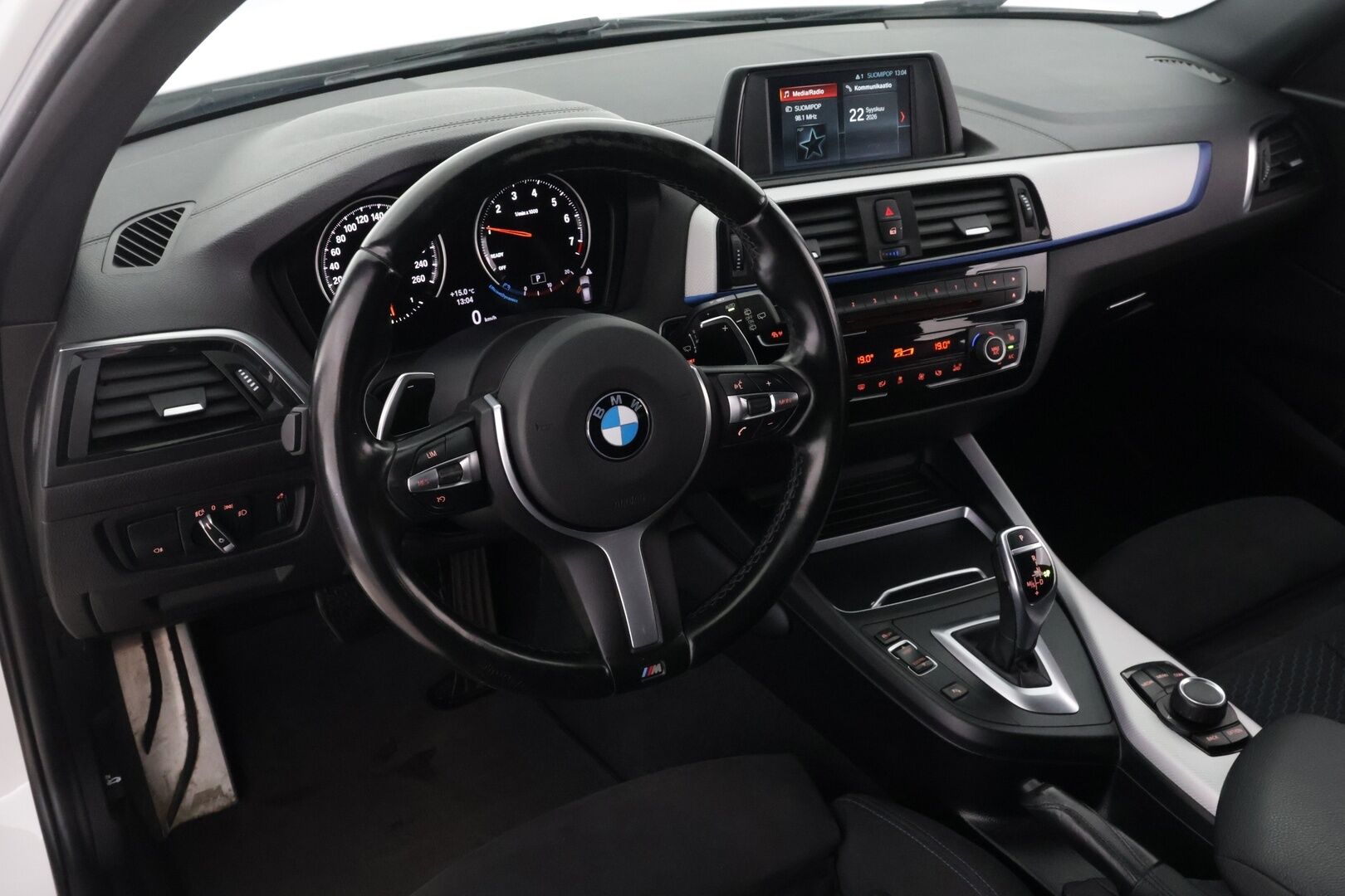 BMW M140i 2018 F20 Hatchback M140i A - Suomi-Auto | Ei viritetty | Tutkat | LED | Vakionopeudensäädin | Vähän Ajettu! |