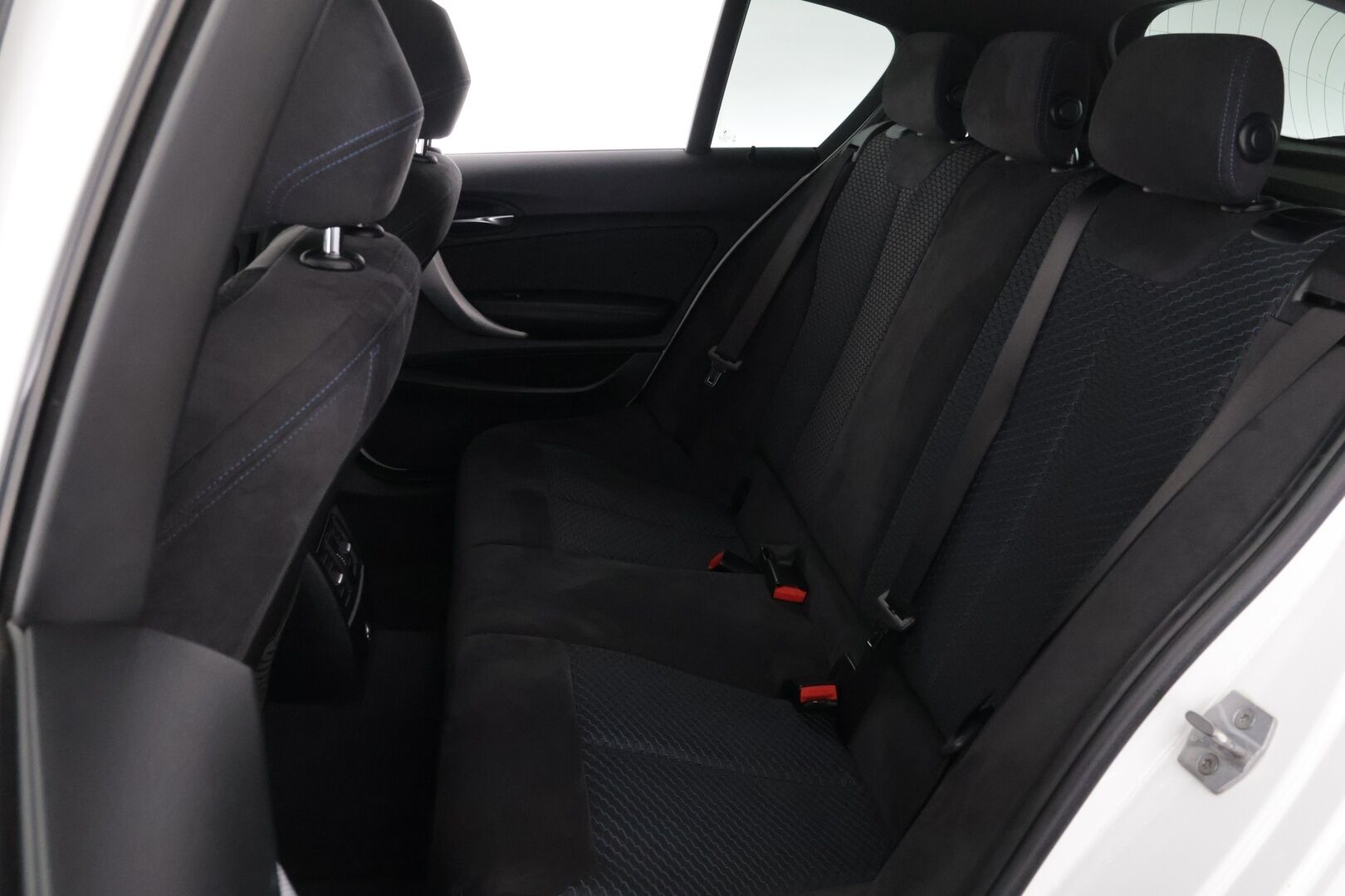 BMW M140i 2018 F20 Hatchback M140i A - Suomi-Auto | Ei viritetty | Tutkat | LED | Vakionopeudensäädin | Vähän Ajettu! |