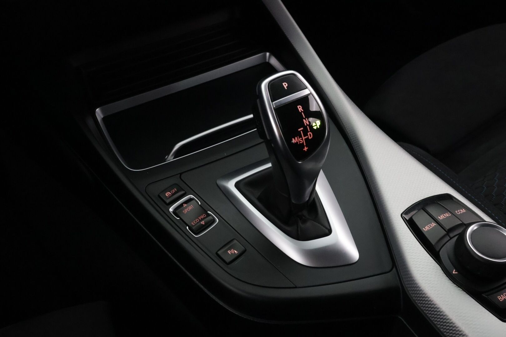 BMW M140i 2018 F20 Hatchback M140i A - Suomi-Auto | Ei viritetty | Tutkat | LED | Vakionopeudensäädin | Vähän Ajettu! |