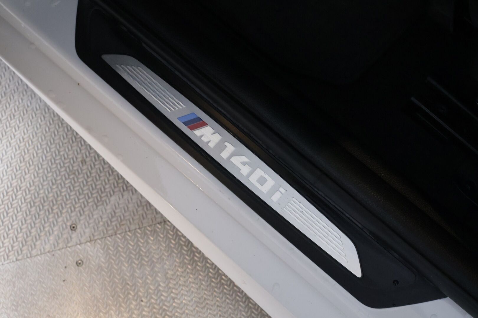 BMW M140i 2018 F20 Hatchback M140i A - Suomi-Auto | Ei viritetty | Tutkat | LED | Vakionopeudensäädin | Vähän Ajettu! |