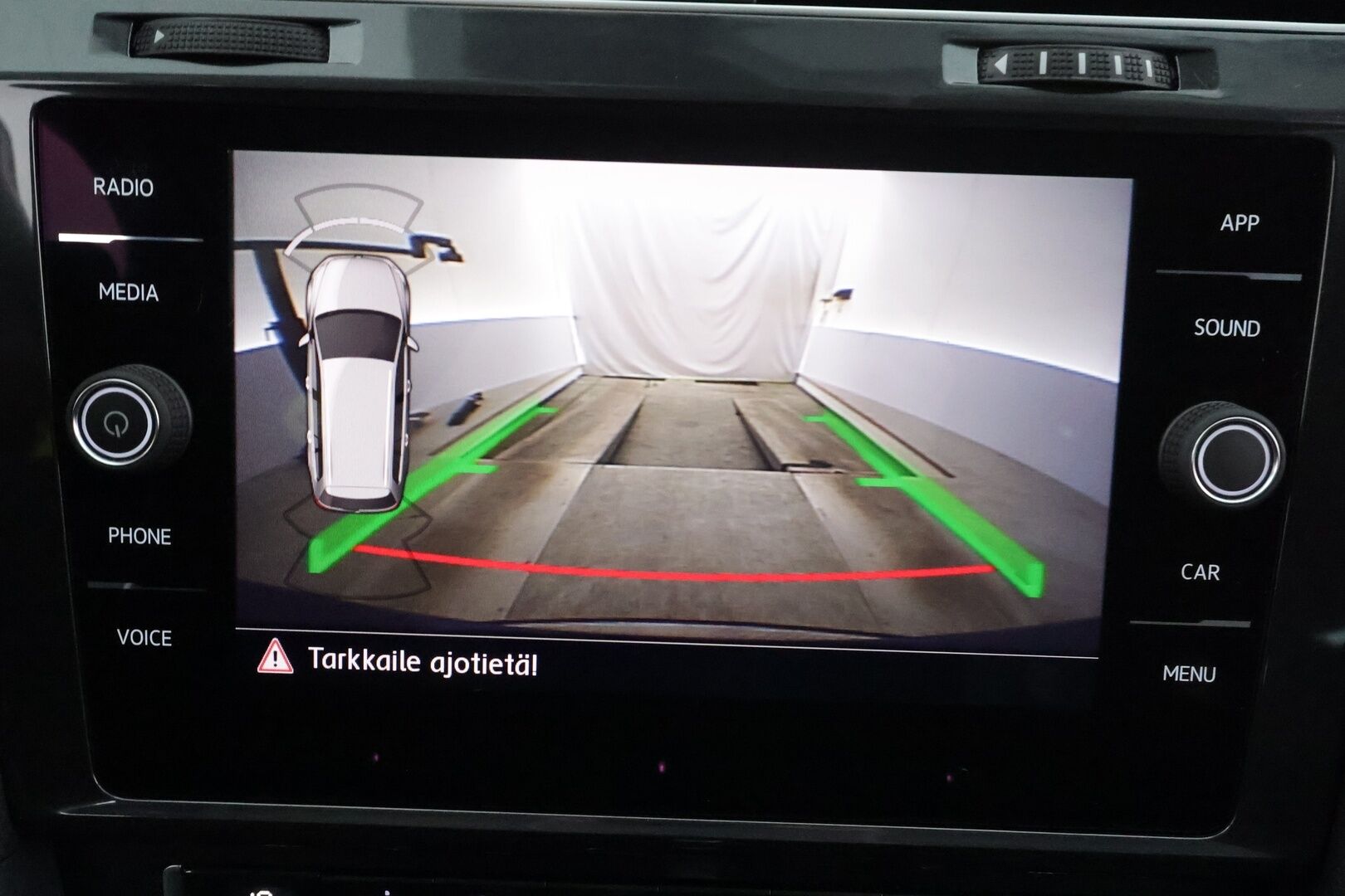 Volkswagen Golf 2018 Variant Comfortline 1,4 TSI  (125 hv) DSG R-Line * ACC / Webasto / P.kamera / App-connect / Autom.ilmastointi * - Kahdet renkaat