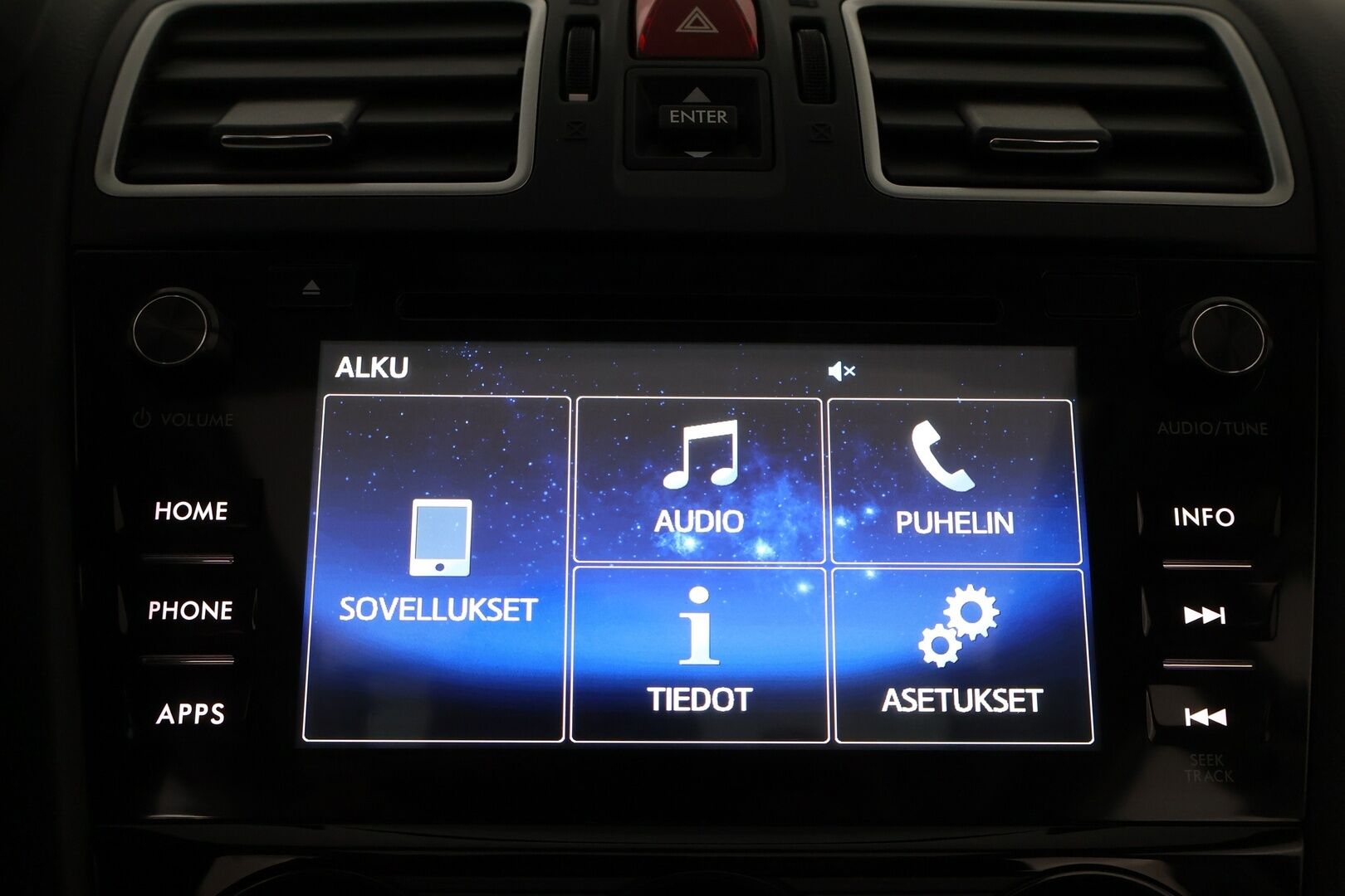Subaru Forester 2017 2,0i XS Eyesight CVT - Suomiauto / Adapt.Vakkari / Panorama / Vetokoukku / Peruutuskamera / Lohko & Sisäpistoke / Huippusiisti ja varusteltu!