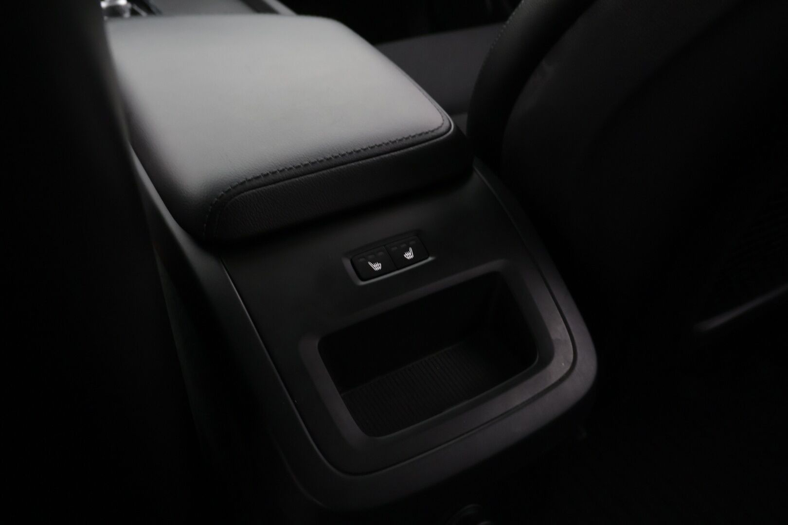 Volvo XC60 2018 T8 AWD Momentum aut - | ACC | Webasto | Panoraama | Ilma-alusta |
