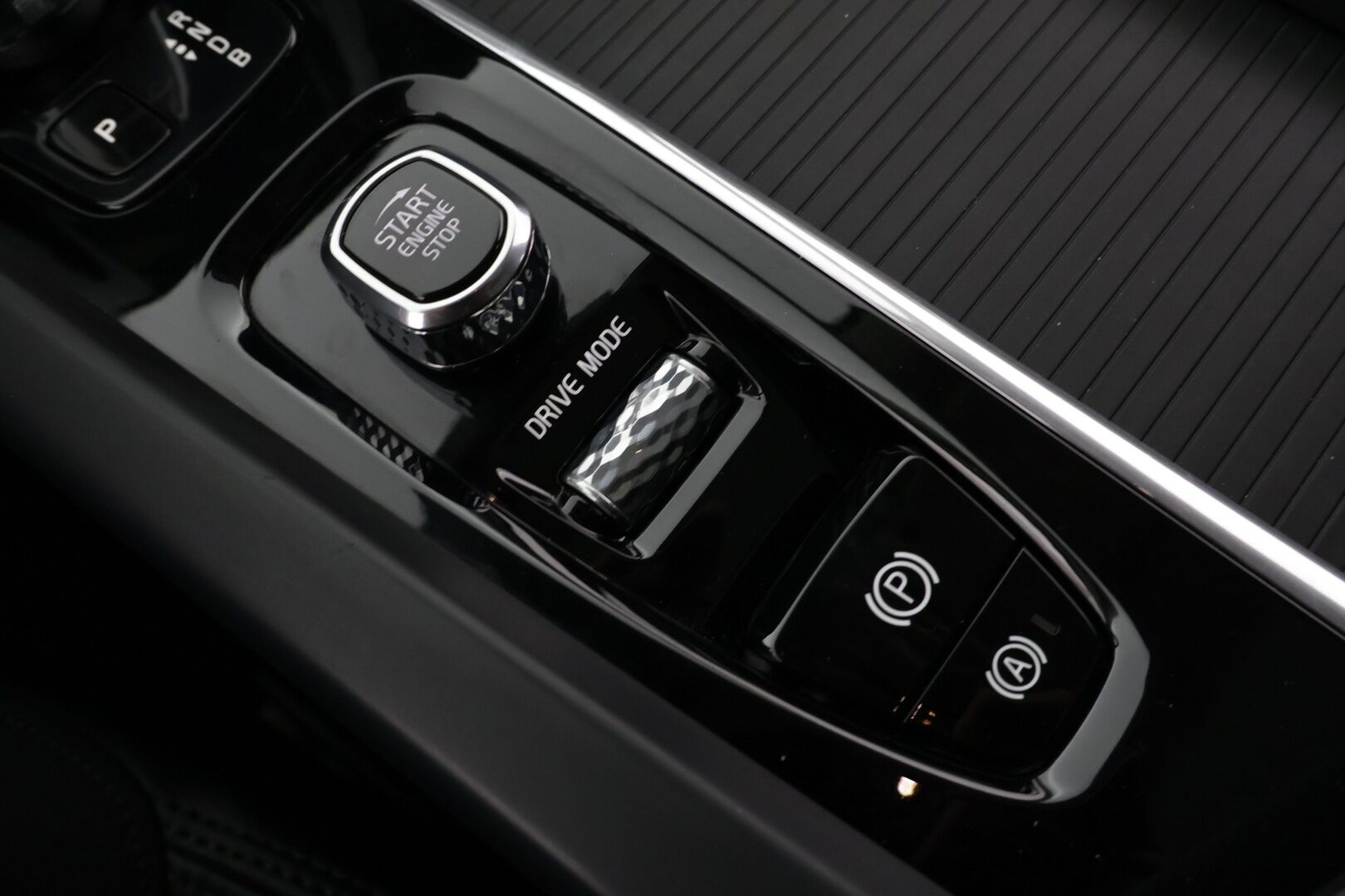 Volvo XC60 2018 T8 AWD Momentum aut - | ACC | Webasto | Panoraama | Ilma-alusta |