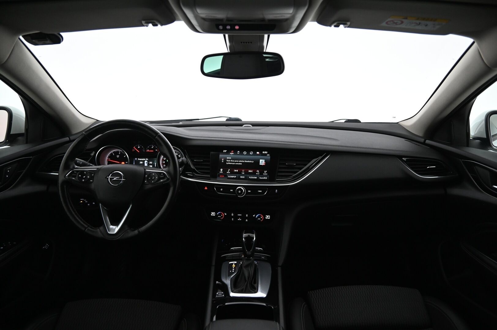 Opel Insignia 2018 Sports Tourer Innovation 1,6 CDTI ECOTEC *Webasto / KeylessGo / Ratinlämmitin / Koukku / tutkat* - *2x alut / Juuri huollettu / siisti juuri saapunut*