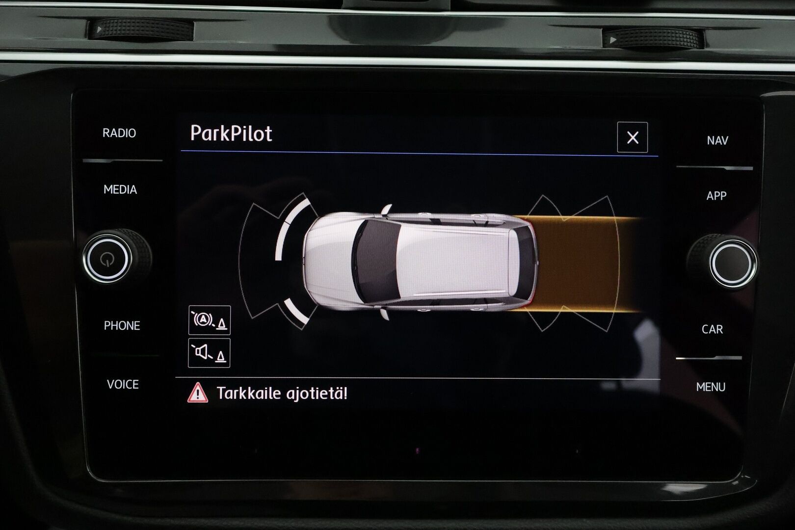 Volkswagen Tiguan 2018 2,0 TSI 132 kW 4MOTION DSG Aut ** Suomiauto /  Webasto / Adapt.vakkari / Koukku / KeyLess / P.tutkat - Kangas-Alcantara / 2x renkaat / Digimittaristo