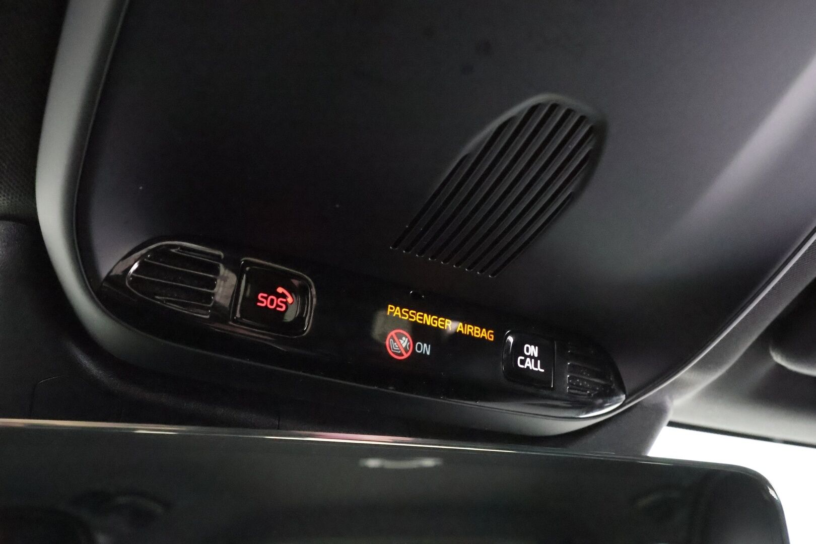 Volvo XC60 2018 D4 AWD Business R-Design aut * ACC / B&W / P.tutkat / Muistipenkki / LED / Navi / Koukku / Sporttipenkit * - Webasto / Keyless / Suomi-auto / 2x renkaat aluvantein 