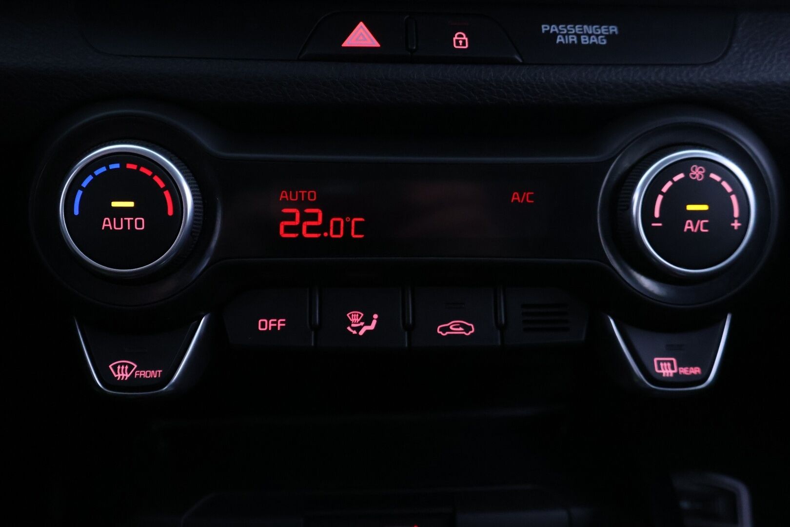 Kia Stonic 2018 1,0 T-GDI ISG 120hv EX EcoDynamics *Suomi-auto / P.kamera / Koukku / Lohko / Carplay / 2x renkaat* - *Kattavat huollot / Ilmainen kotiintoimitus*