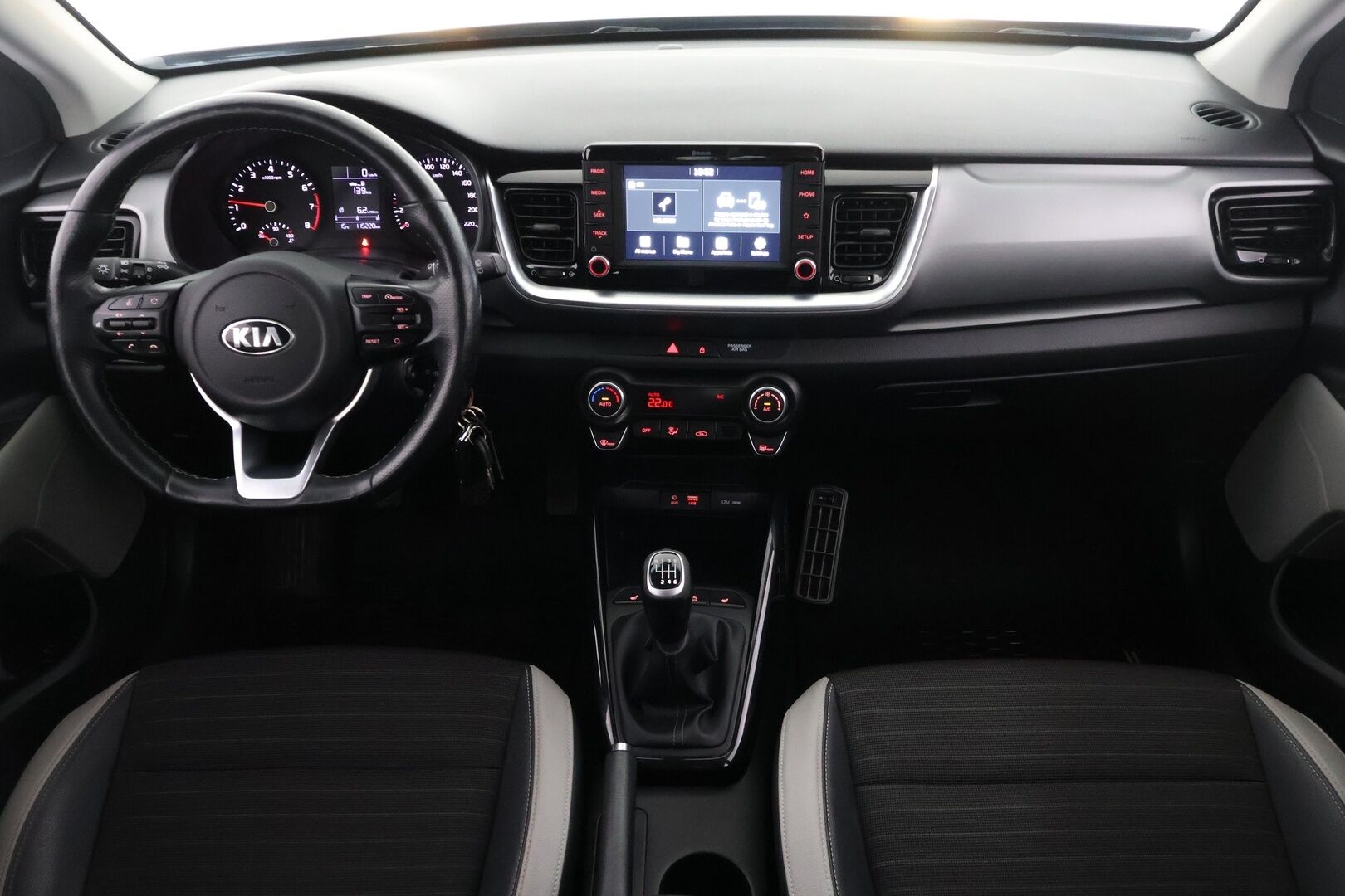 Kia Stonic 2018 1,0 T-GDI ISG 120hv EX EcoDynamics *Suomi-auto / P.kamera / Koukku / Lohko / Carplay / 2x renkaat* - *Kattavat huollot / Ilmainen kotiintoimitus*