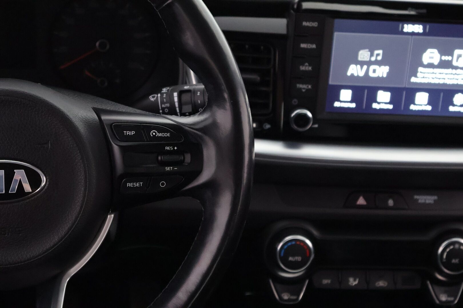 Kia Stonic 2018 1,0 T-GDI ISG 120hv EX Design EcoDynamics - Suomiauto / Peruutuskamera / Apple&Android / Lohko & Sisäpistoke / Ratinlämmitys / Juuri tullut Tampereelle!