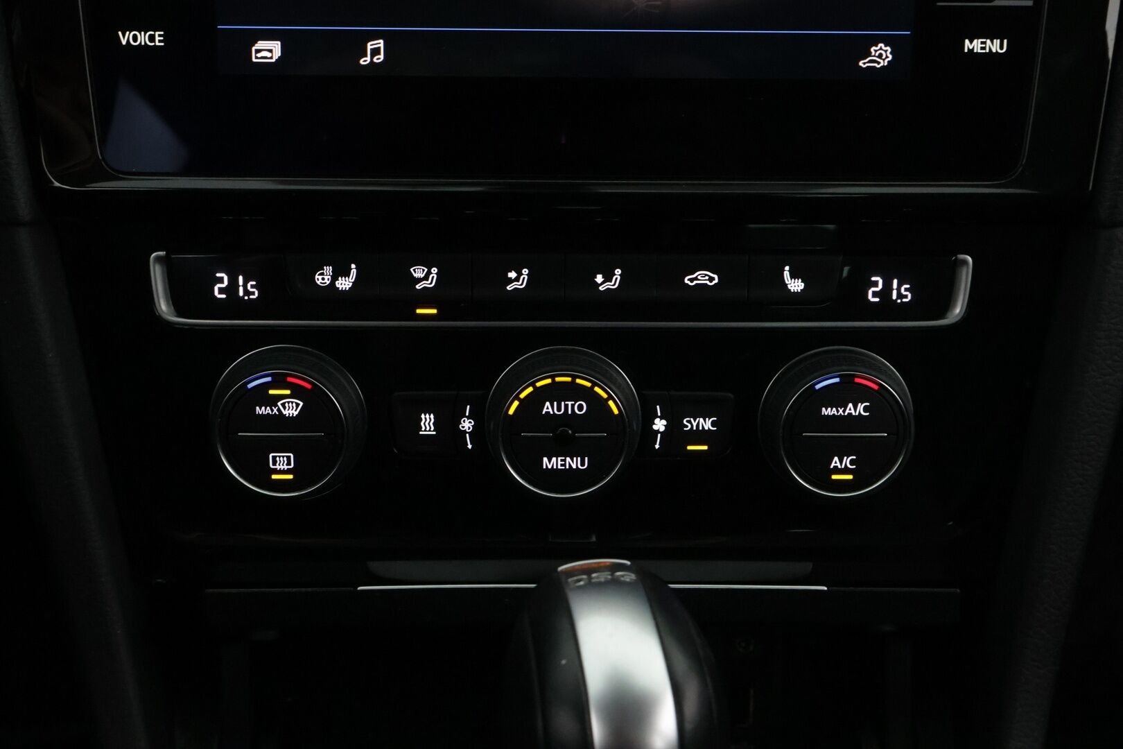 Volkswagen Golf 2018 Variant Highline 1,6 TDI 85 kW (115 hv) DSG-automaatti * Webasto / Adapt.Vakkari / Digimittari / Peruutuskamera / Hieronta - Suomiauto / Jakopää tehty / Juuri tullut Tampereelle!