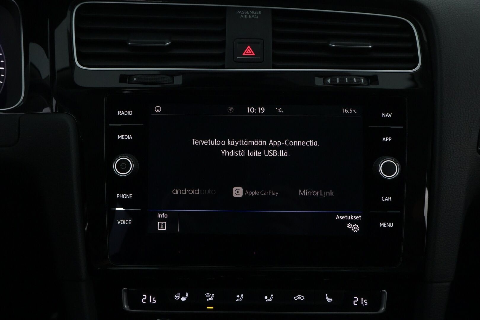 Volkswagen Golf 2018 Variant Highline 1,6 TDI 85 kW (115 hv) DSG-automaatti * Webasto / Adapt.Vakkari / Digimittari / Peruutuskamera / Hieronta - Suomiauto / Jakopää tehty / Juuri tullut Tampereelle!