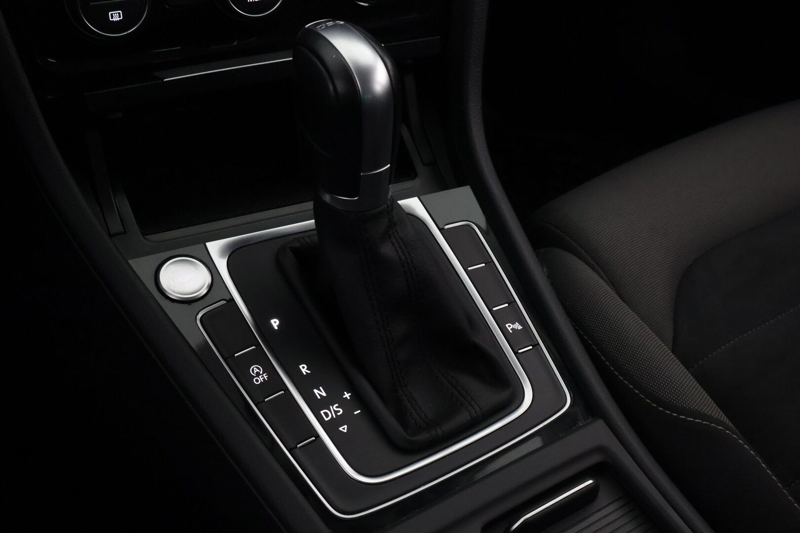 Volkswagen Golf 2018 Variant Highline 1,6 TDI 85 kW (115 hv) DSG-automaatti * Webasto / Adapt.Vakkari / Digimittari / Peruutuskamera / Hieronta - Suomiauto / Jakopää tehty / Juuri tullut Tampereelle!