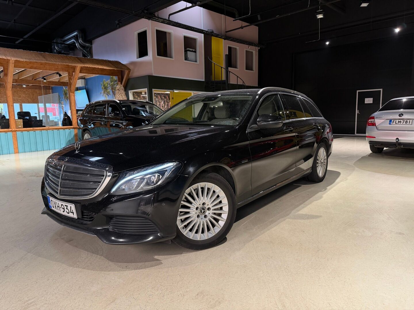 Mercedes-Benz C 2018 350 e T A Edition Exclusive - YritysOutlet - Myydään vain yrityksille - – Tämä auto myydään YritysOutlet -valikoimasta vain yritykselle