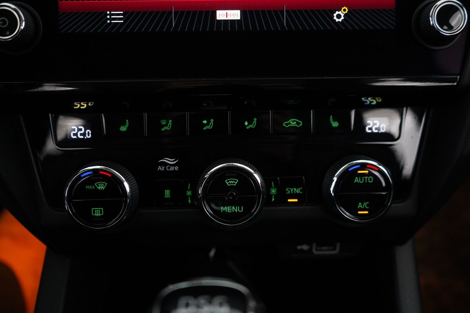 Skoda Octavia 2018 Combi 1,8 TSI Style DSG Autom. *Webasto / ACC / Kamera / Panorama / Ambient* - Suomi-auto / Juuri huollettu / Kahdet renkaat vanteilla - HULLUT VÄLIPÄIVÄT KORKOTARJOUS 2,49%