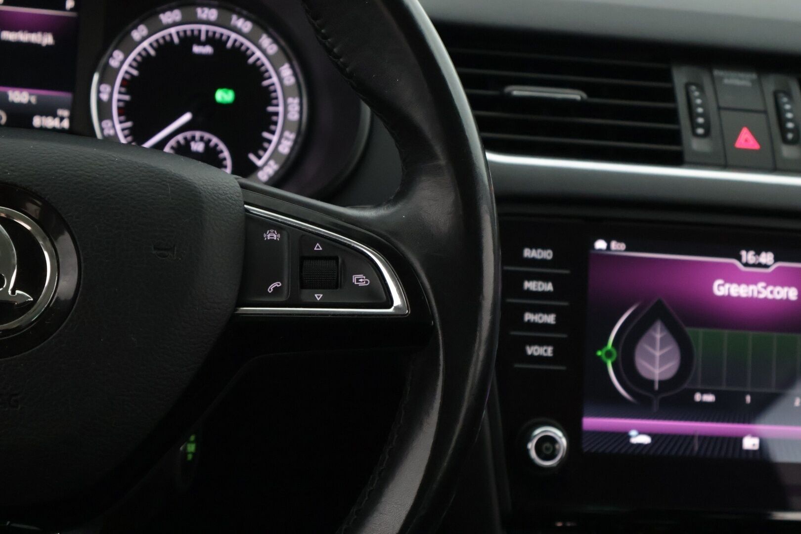 Skoda Octavia 2018 Combi 1,6 TDI Style DSG Autom. *Suomi-auto / Peruutuskamera / Webasto / Vetokoukku / Lämmitettävä tuulilasi & ratti* - *Juuri Katsastettu / 2x renkaat ja aluvanteet / Jakohihna vaihdettu 196tkm kohdalla!*