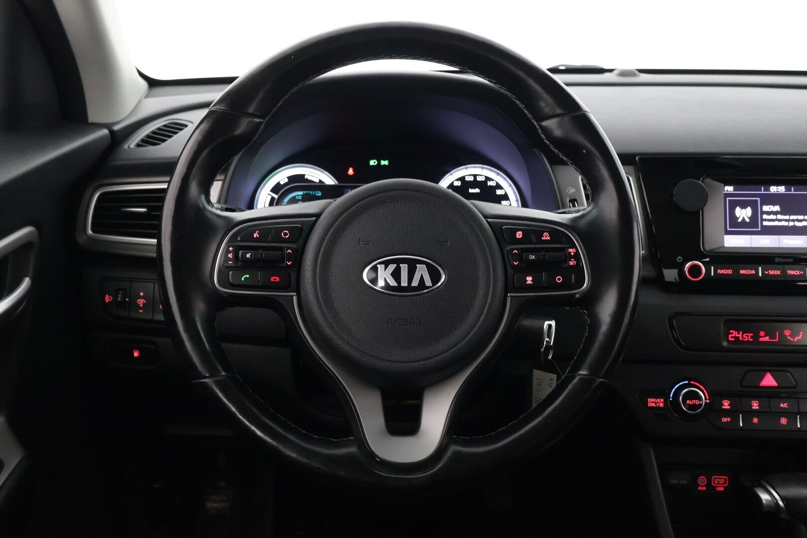 Kia Niro 2019 1,6 GDI Hybrid LX DCT ** 2 renkaat / Adaptiivinen vakionopeudensäädin / Kaistavahti ** - 2 renkaat / Adaptiivinen vakionopeudensäädin / Kaistavahti *