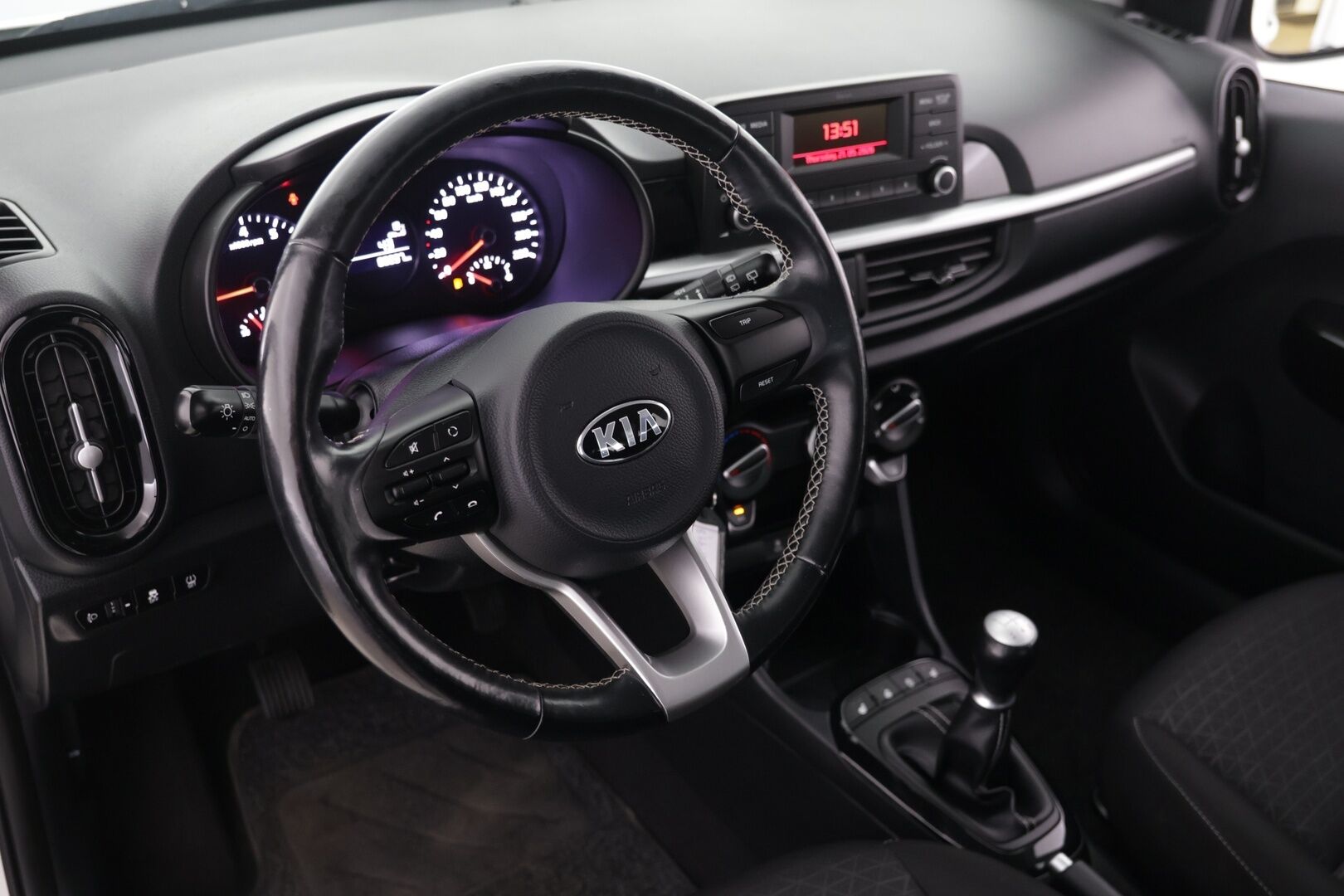 Kia Picanto 2018 1,0 ISG LX EcoDynamics - Ratinlämmitin | Ilmastointi | 2xRenkaat |