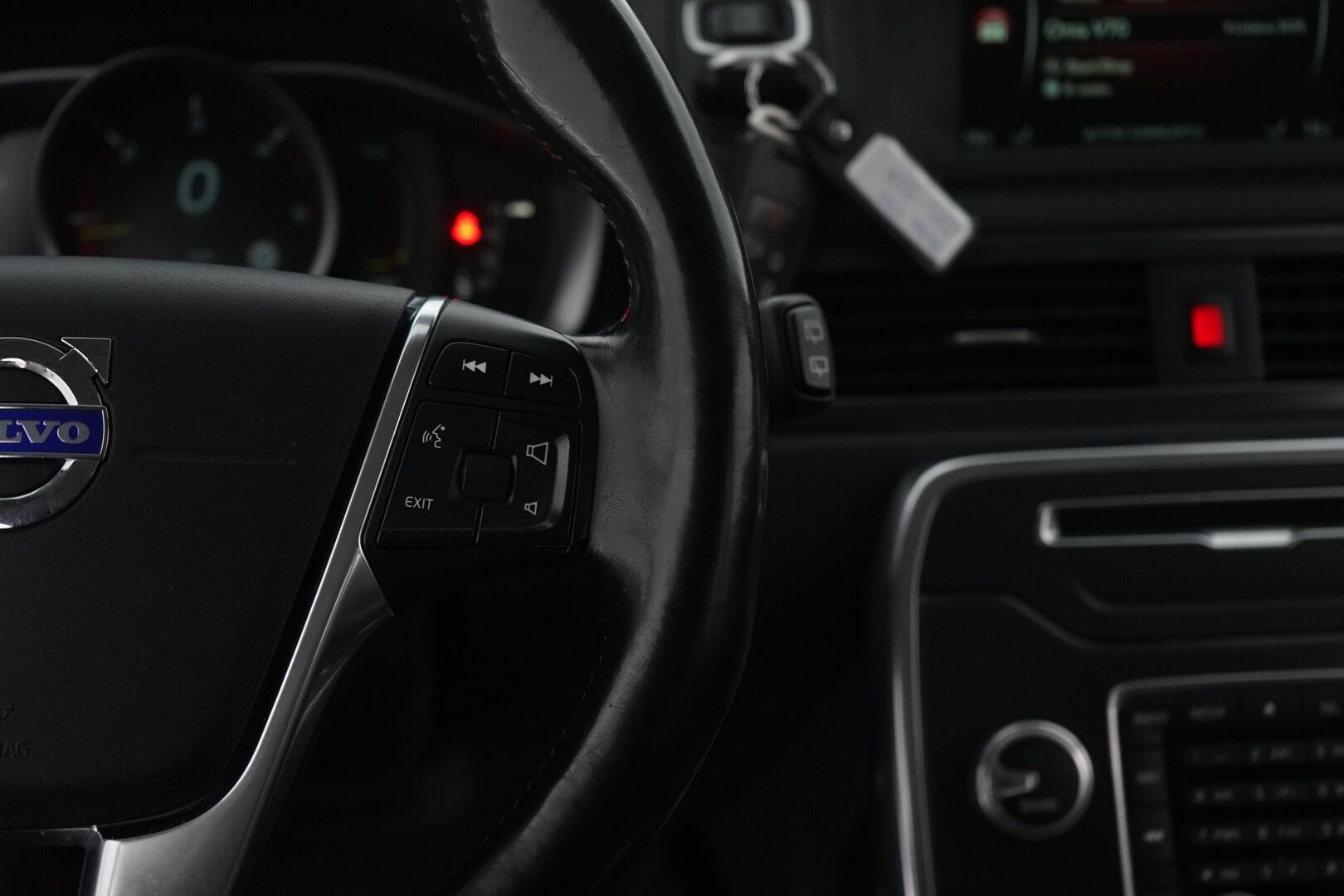 Volvo V70 2015 YritysOutlet - Myydään vain yrityksille - YritysOutlet - Myydään vain yrityksille