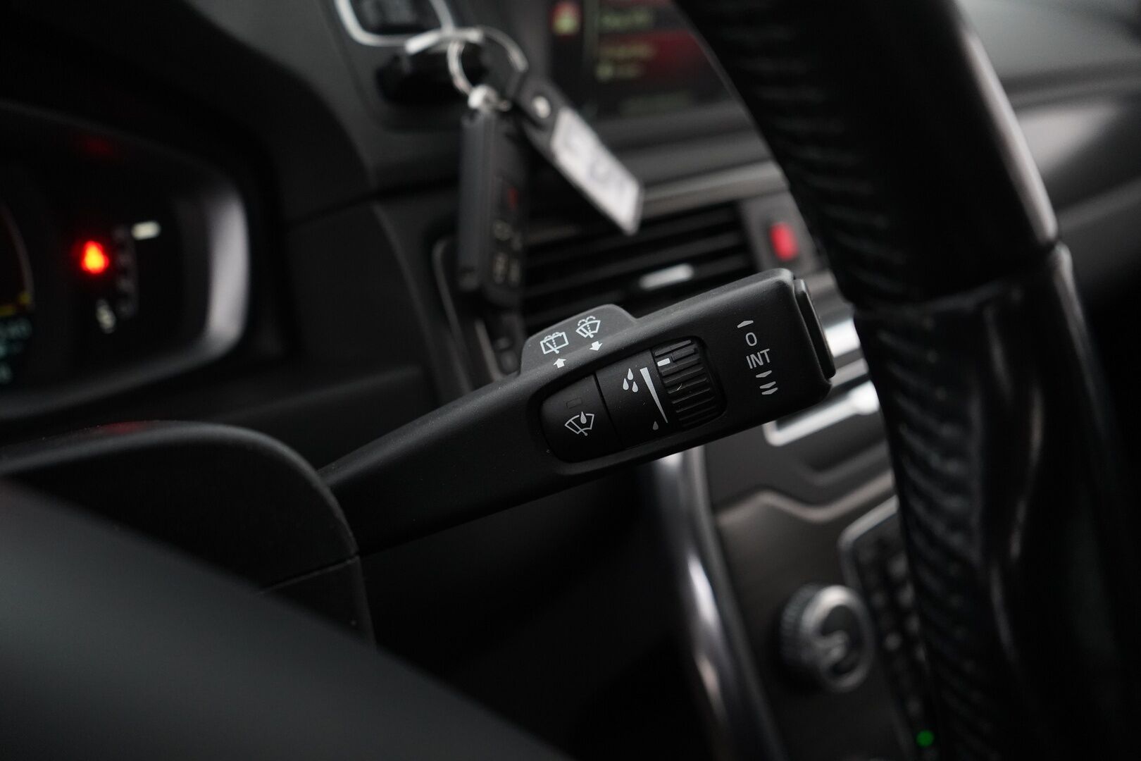 Volvo V70 2015 YritysOutlet - Myydään vain yrityksille - YritysOutlet - Myydään vain yrityksille