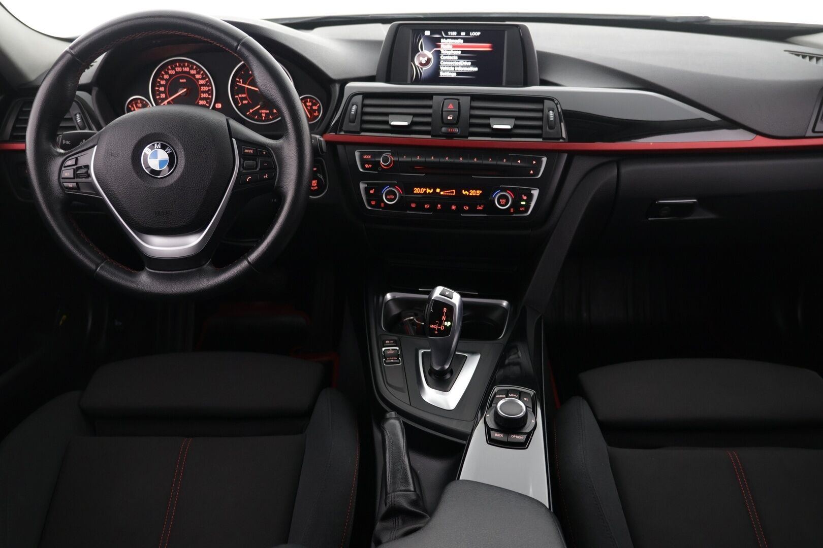 BMW 320 2015 F31 Touring 320d TwinPower Turbo A - Upea farmari | Hyvin pidetty | Kattavasti varusteltu | Sporttipenkit