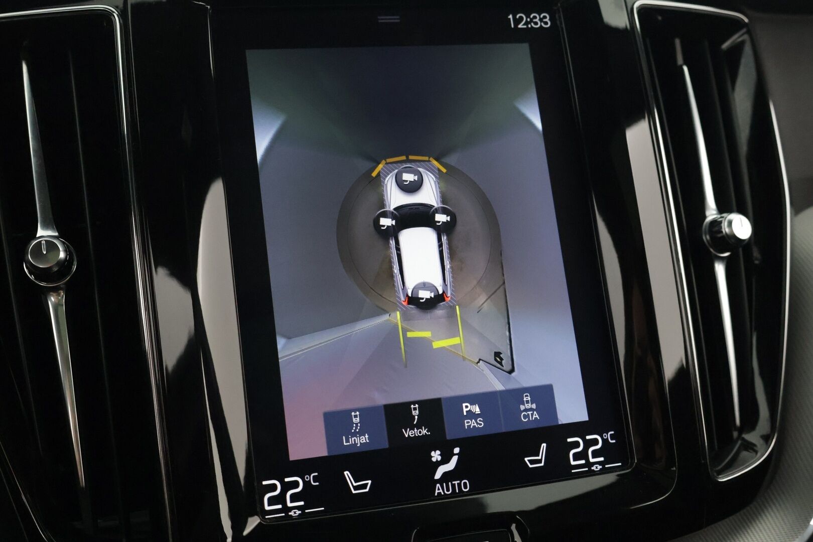 Volvo XC60 2018 T8 AWD R-Design aut * Ilma-alusta / Bowers & Wilkins / ACC / LED / Sähkökoukku / 360 Kamera / HUD / KeyLess * - Jakohihna vaihdettu 06/2023 / Merkkihuollettu / Juuri Katsastettu *