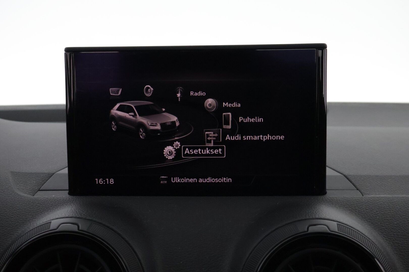 Audi Q2 2018 Business Plus Edition 1,4 TFSI COD 110 kW S tronic * Adapt.Vakkari / Audi Sound System / KeyLess / LED / Peruutustutka / - Suomiauto / 2x Renkaat / Jakopää juuri tehty!