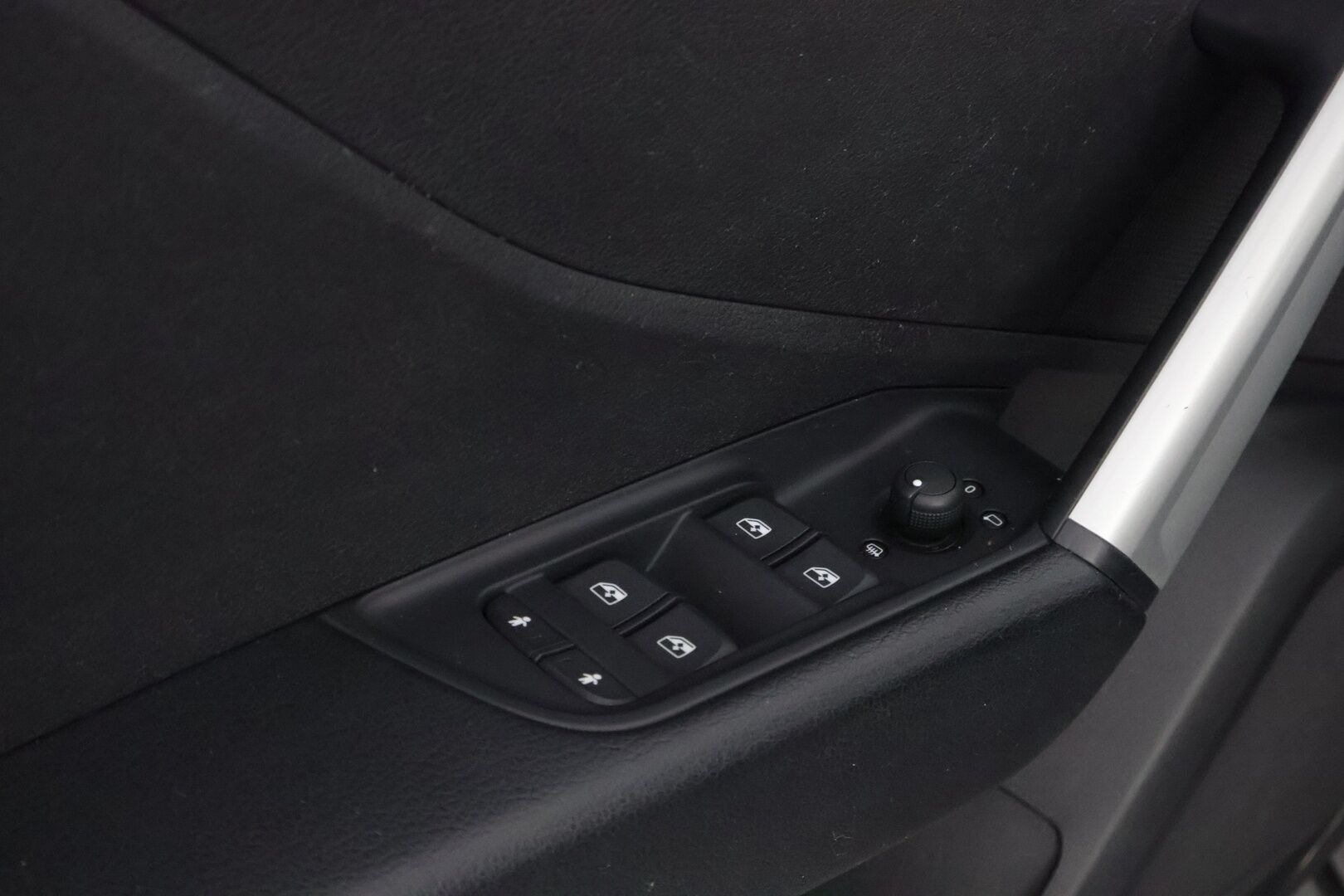 Audi Q2 2018 Business Plus Edition 1,4 TFSI COD 110 kW S tronic * Adapt.Vakkari / Audi Sound System / KeyLess / LED / Peruutustutka / - Suomiauto / 2x Renkaat / Jakopää juuri tehty!