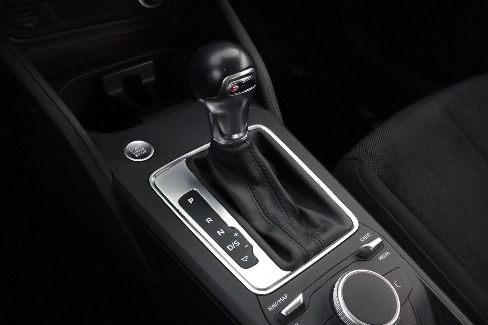 Audi Q2 2018 Business Plus Edition 1,4 TFSI COD 110 kW S tronic * Adapt.Vakkari / Audi Sound System / KeyLess / LED / Peruutustutka / - Suomiauto / 2x Renkaat / Jakopää juuri tehty!