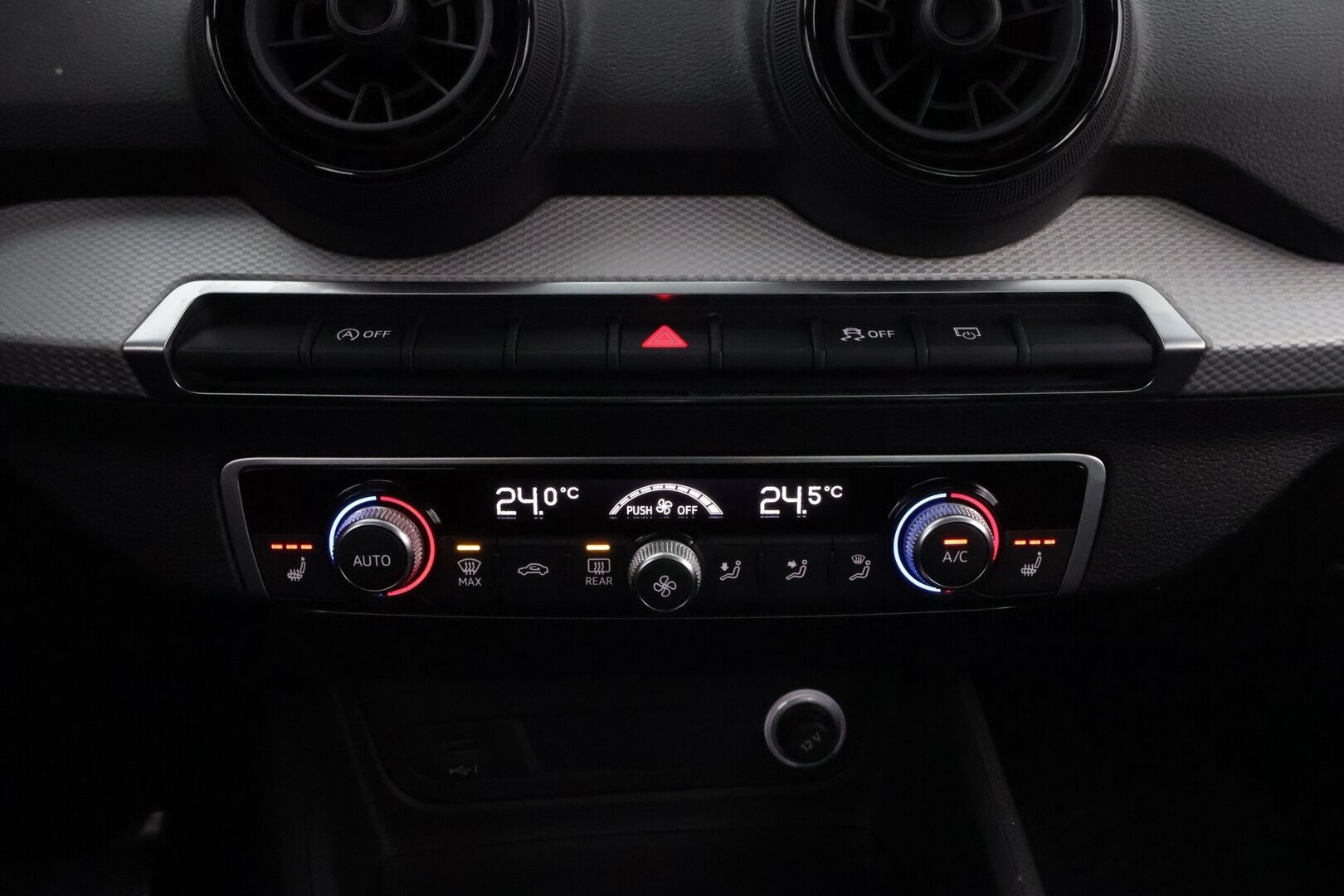 Audi Q2 2018 Business Plus Edition 1,4 TFSI COD 110 kW S tronic * Adapt.Vakkari / Audi Sound System / KeyLess / LED / Peruutustutka / - Suomiauto / 2x Renkaat / Jakopää juuri tehty!