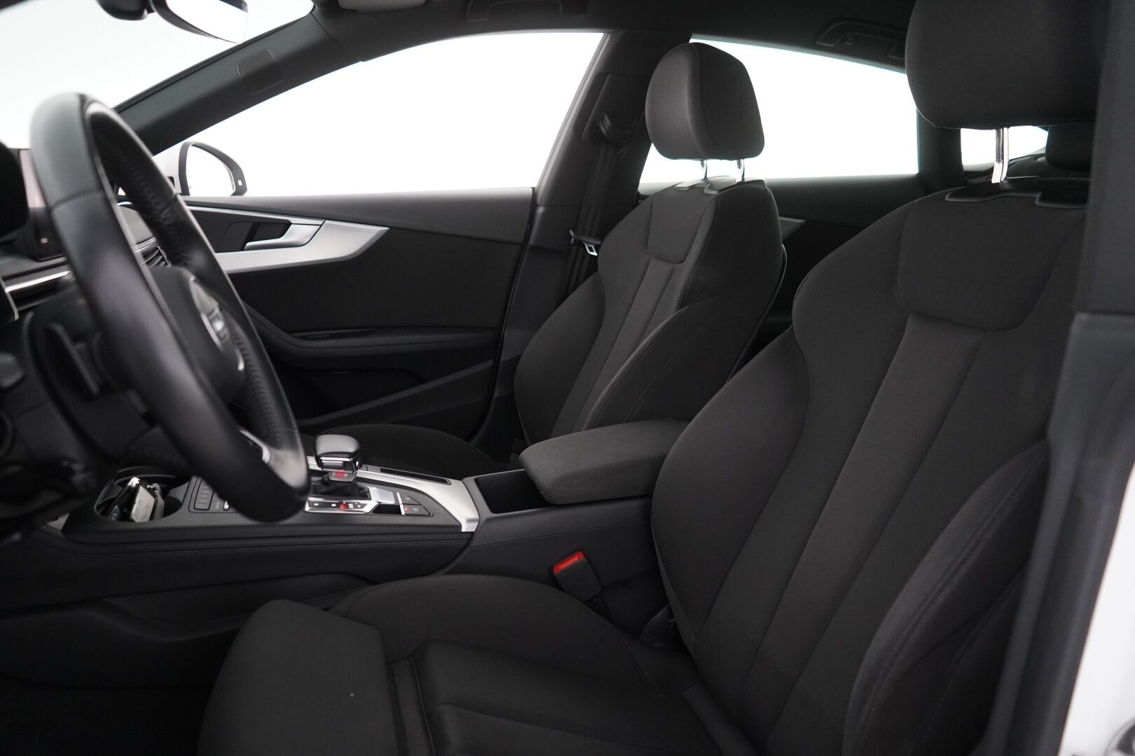 Audi A5 2018 Sportback Business Sport Comfort Edition 2,0 TFSI 140 kW S tronic *Bang&Olufsen / Webasto / Kamera / Sähköluukku / Sport-penkit* - Suomiauto / Kahdet vanteet 