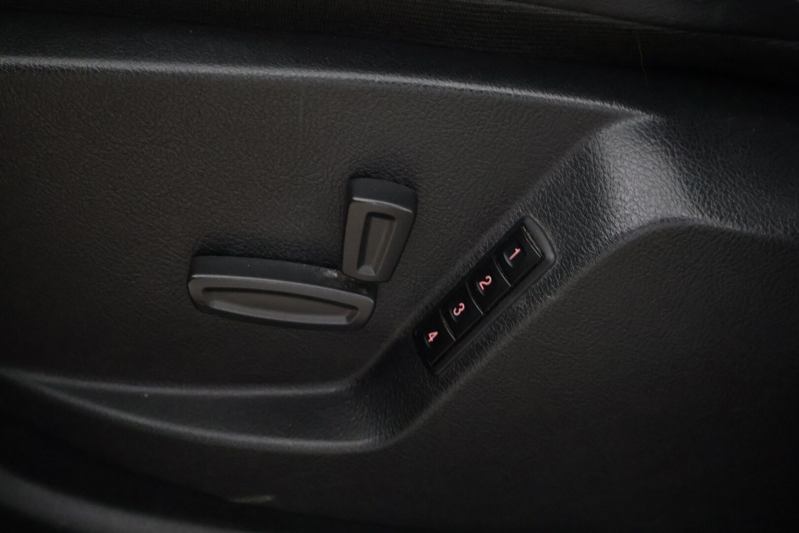 Ford S-Max 2012 *MYYDÄÄN HUUTOKAUPAT.COM*