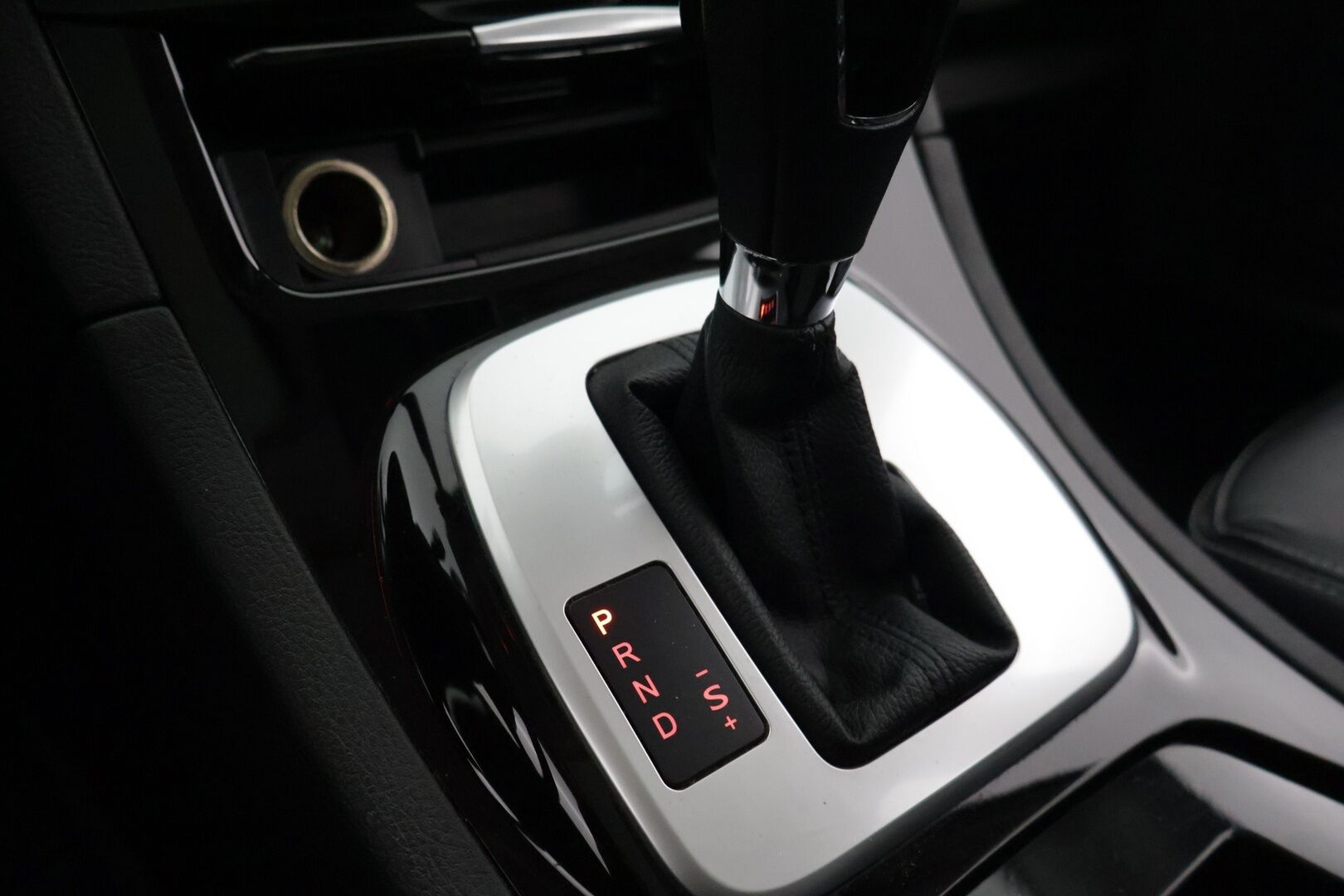 Ford S-Max 2012 *MYYDÄÄN HUUTOKAUPAT.COM*