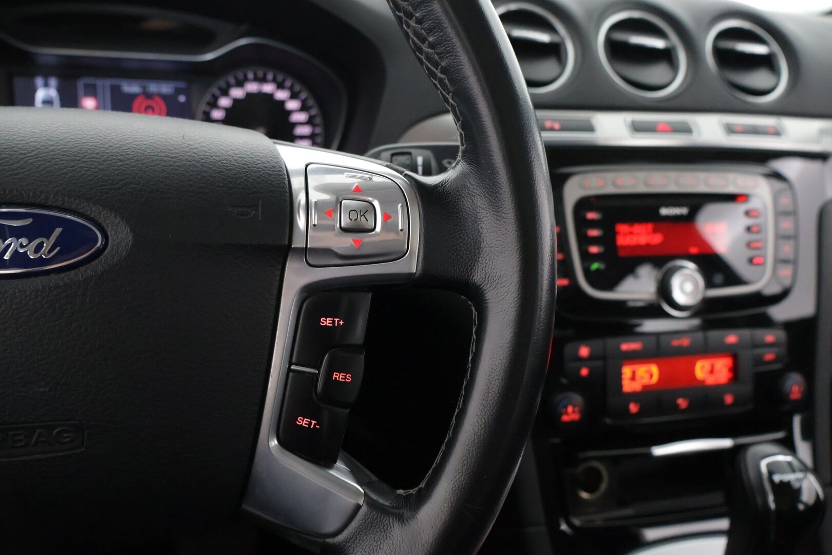 Ford S-Max 2012 *MYYDÄÄN HUUTOKAUPAT.COM*