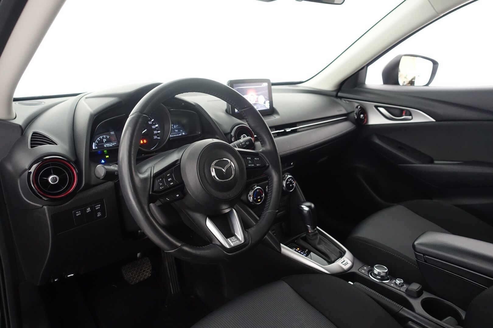 Mazda CX-3 2018 2,0 (120 hv) SKYACTIV-G Premium Plus 6AT EN2 - | Vakkari | P.Tutkat | Bluetooth | 1 Om Suomi Auto | 2X Renkaat & Vanteet |