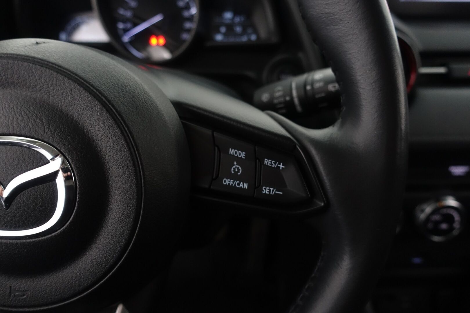 Mazda CX-3 2018 2,0 (120 hv) SKYACTIV-G Premium Plus 6AT EN2 - | Vakkari | P.Tutkat | Bluetooth | 1 Om Suomi Auto | 2X Renkaat & Vanteet |