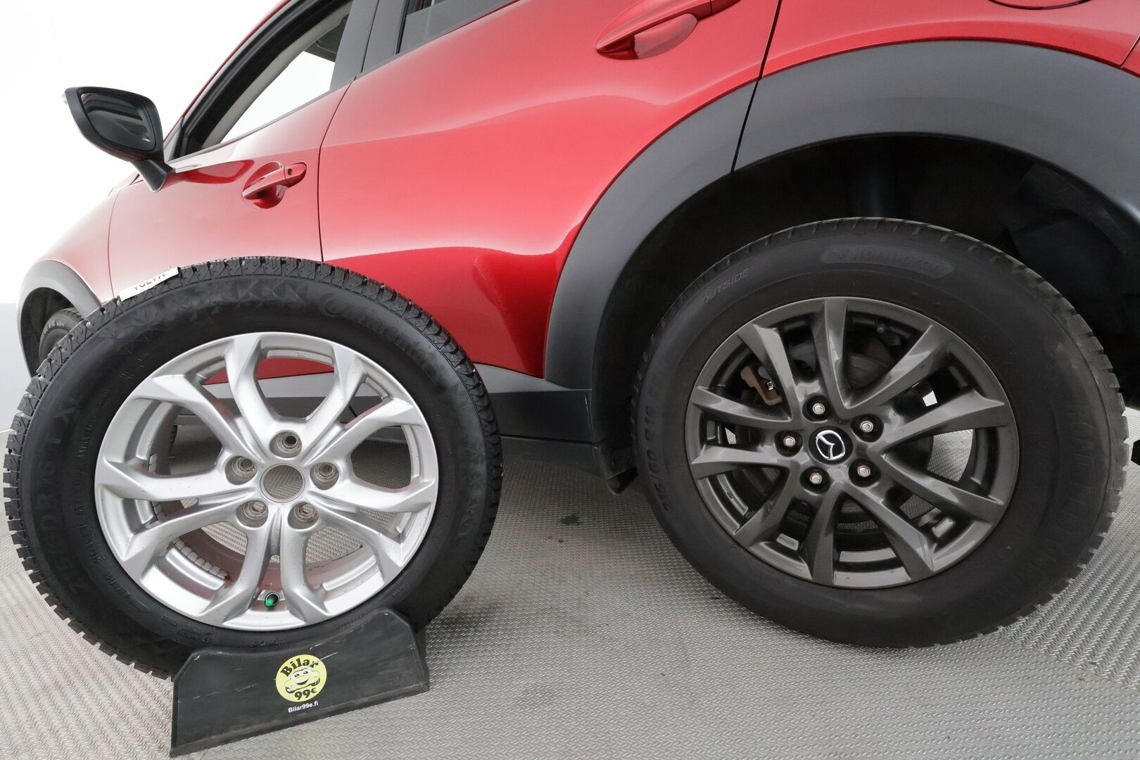 Mazda CX-3 2019 2,0 (120 hv) SKYACTIV-G Premium Plus 6AT GC2 * Vakkari / Kaistavahti / P.Kamera / Lohko+Sisä / Navi / LED * - Suomi-auto / Kahdet renkaat aluvanteilla - HULLUT AVAJAISHULINAT KORKOTARJOUS 3,29 %