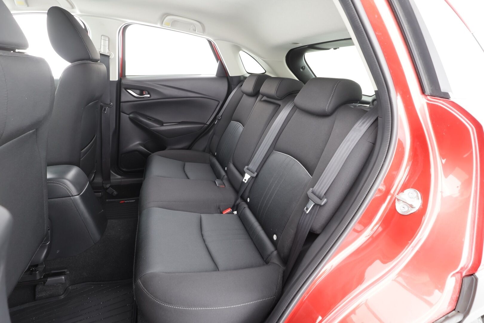 Mazda CX-3 2019 2,0 (120 hv) SKYACTIV-G Premium Plus 6AT GC2 * Vakkari / Kaistavahti / P.Kamera / Lohko+Sisä / Navi / LED * - Suomi-auto / Kahdet renkaat aluvanteilla - HULLUT AVAJAISHULINAT KORKOTARJOUS 3,29 %