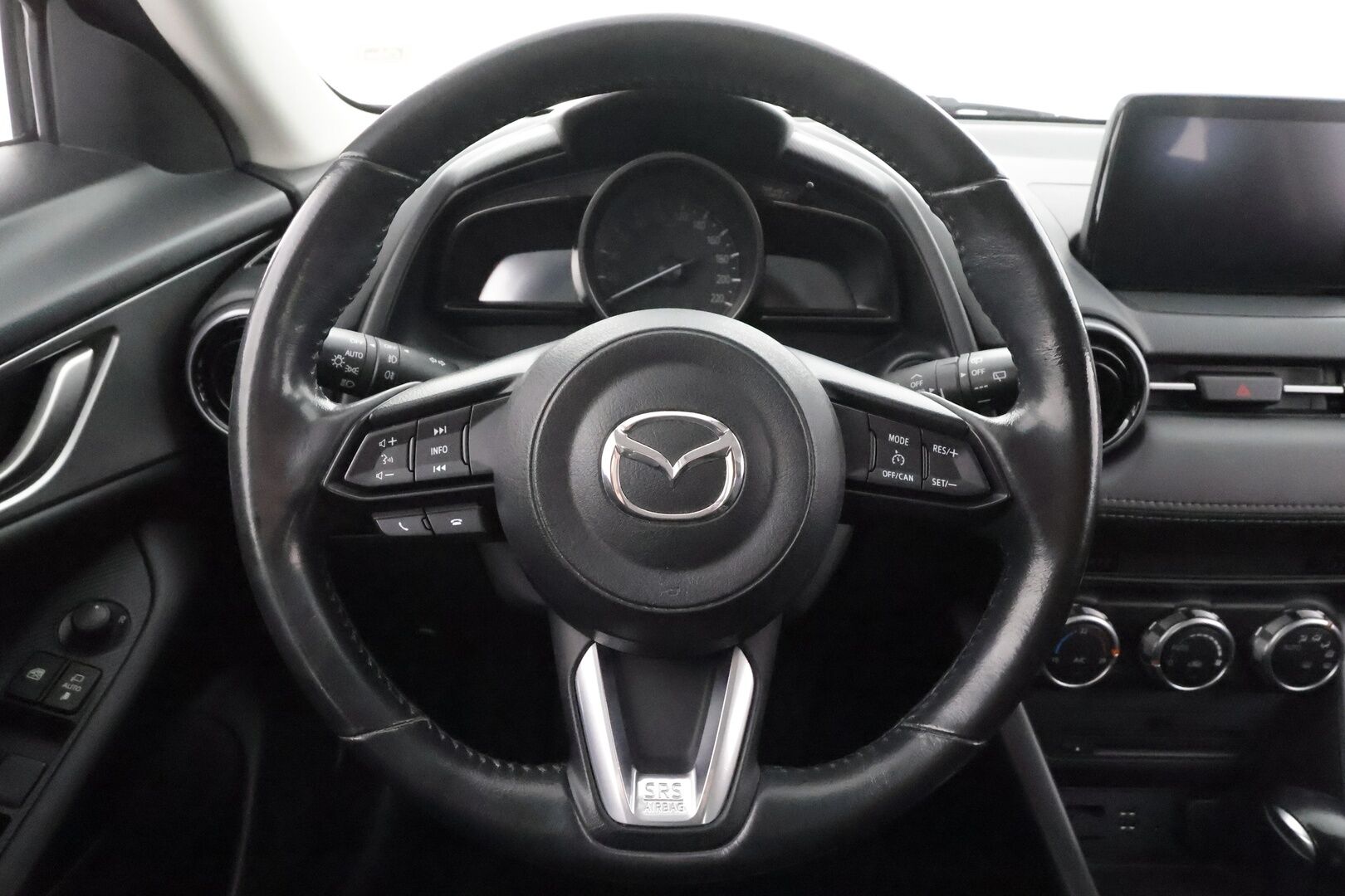 Mazda CX-3 2019 2,0 (120 hv) SKYACTIV-G Premium Plus 6AT GC2 * Vakkari / Kaistavahti / P.Kamera / Lohko+Sisä / Navi / LED * - Suomi-auto / Kahdet renkaat aluvanteilla - HULLUT AVAJAISHULINAT KORKOTARJOUS 3,29 %