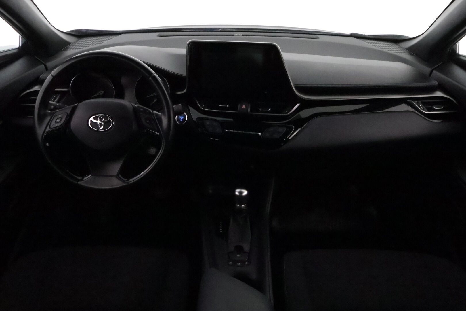 Toyota C-HR 2018 1,8 Hybrid Active * Suomiauto / Merkkihuollot / Adapt.Vakkari / Peruutuskamera / Lohko & Sisäpistoke / Navi / Upea! - 2x Hyvät merkkirenkaat aluvantein / Juuri tullut Tampereelle!