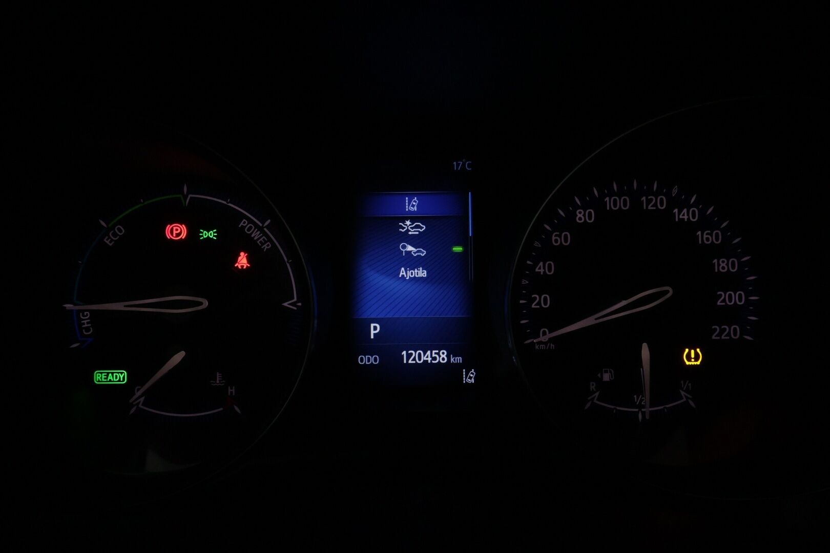 Toyota C-HR 2018 1,8 Hybrid Active * Suomiauto / Merkkihuollot / Adapt.Vakkari / Peruutuskamera / Lohko & Sisäpistoke / Navi / Upea! - 2x Hyvät merkkirenkaat aluvantein / Juuri tullut Tampereelle!