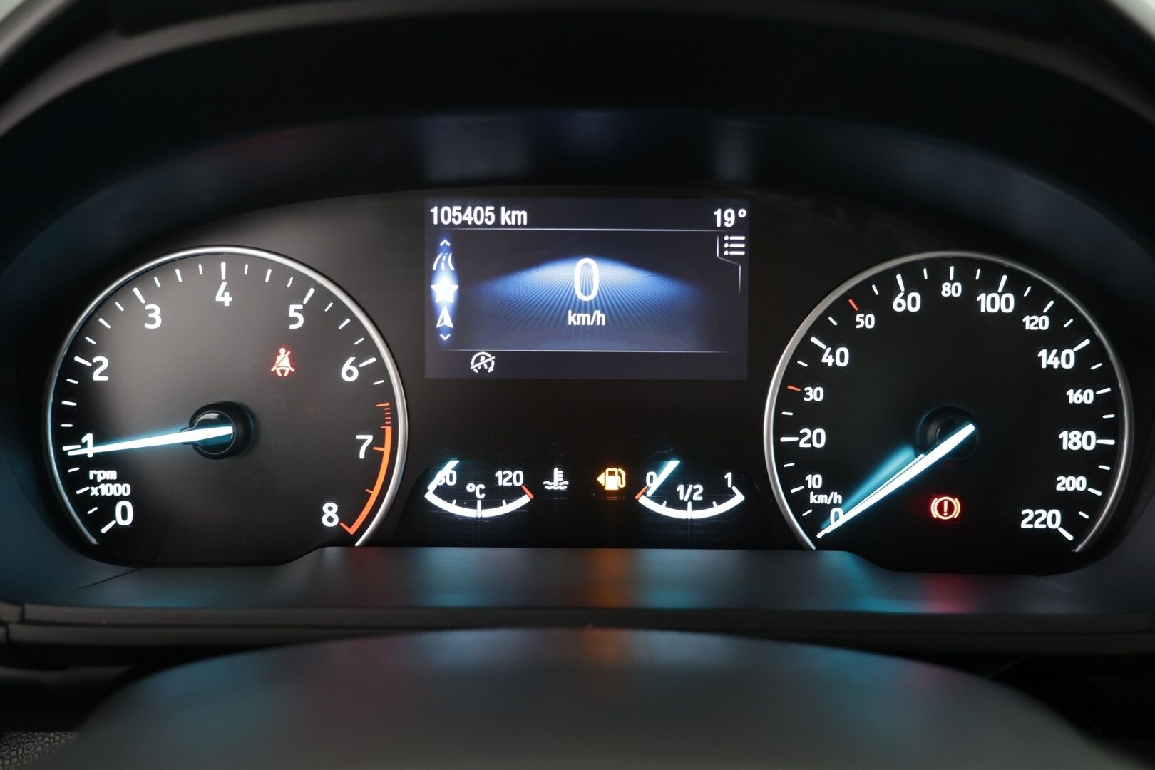 Ford Ecosport 2019 1,0 EcoBoost 140hv M6 Titanium 5-ovinen / Lämmitettävä ohjauspyörä / Lämmitettävä tuulilasi / P. Tutkat / Vakkari - Juuri saapunut! / Taloudellinen / Fiksu valinta! / Hyvin huollettu