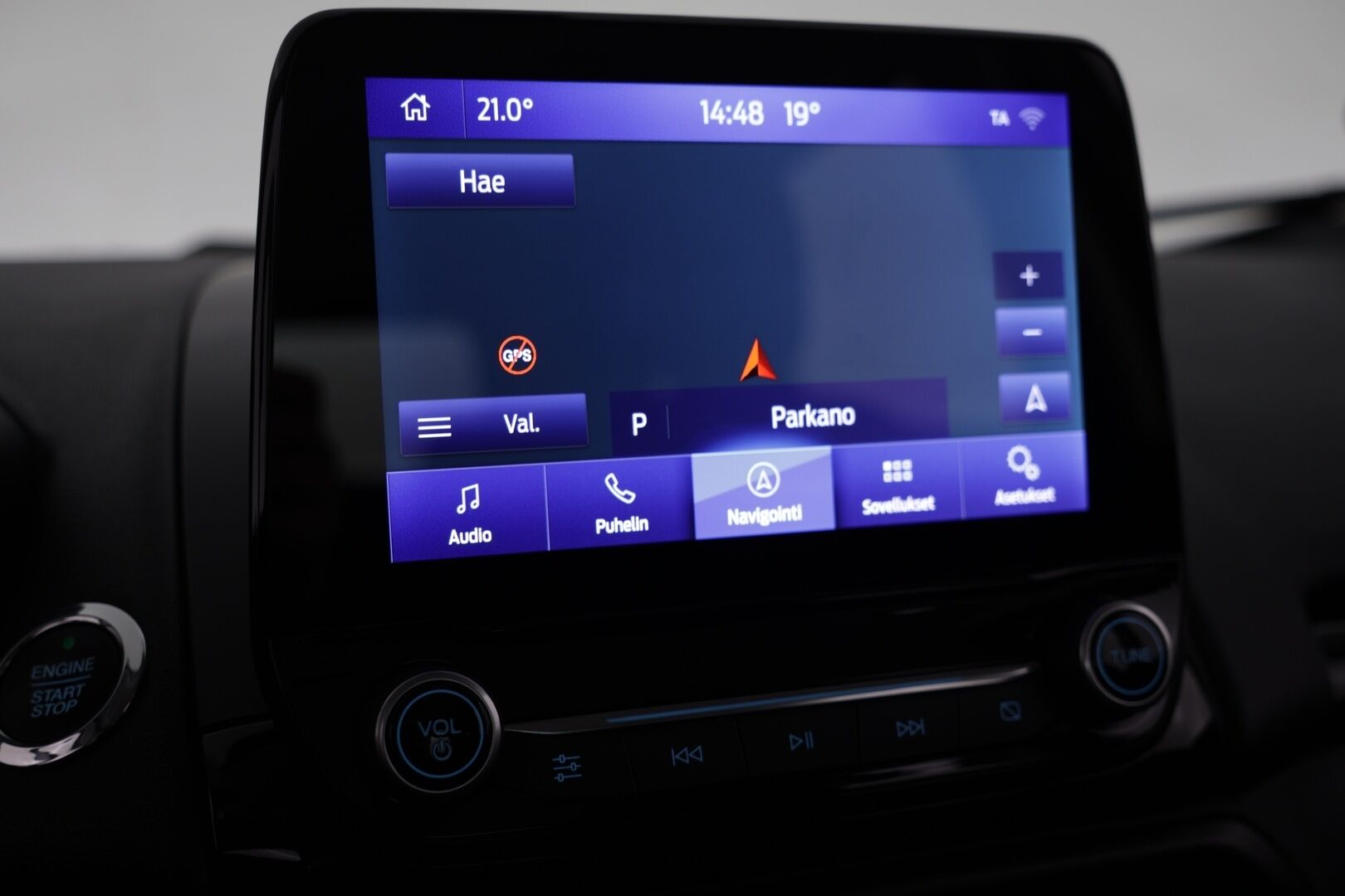 Ford Ecosport 2019 1,0 EcoBoost 140hv M6 Titanium 5-ovinen / Lämmitettävä ohjauspyörä / Lämmitettävä tuulilasi / P. Tutkat / Vakkari - Juuri saapunut! / Taloudellinen / Fiksu valinta! / Hyvin huollettu