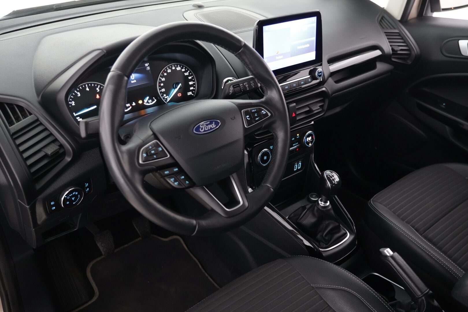 Ford Ecosport 2019 1,0 EcoBoost 140hv M6 Titanium 5-ovinen / Lämmitettävä ohjauspyörä / Lämmitettävä tuulilasi / P. Tutkat / Vakkari - Juuri saapunut! / Taloudellinen / Fiksu valinta! / Hyvin huollettu