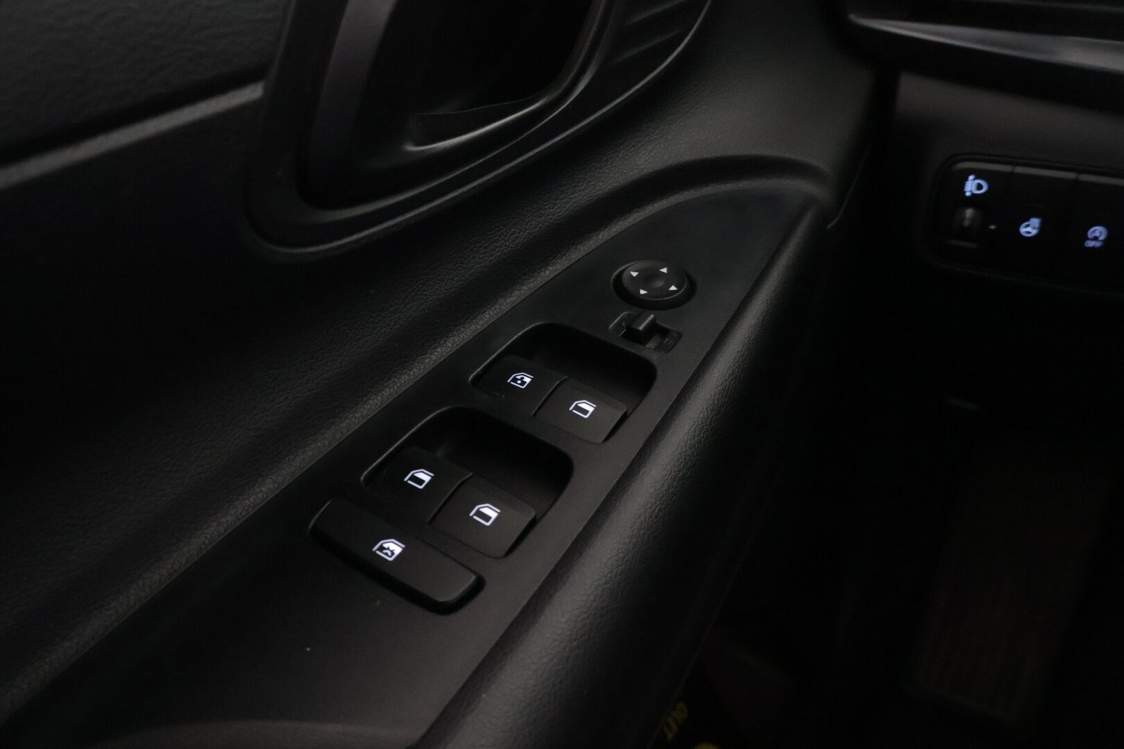 Hyundai i20 Hatchback 2021 1.0 T-GDi 100 hv 7DCT-aut. Comfort *KeylessGo / Ratinlämmitin / Vakkari / Digimittaristo / P.Kamera / CarPlay* - *Suomi-auto / 2x renkaat alkuperäisillä aluvanteilla / Juuri huollettu* - HULLUT JOULUT KORKOTARJOUS 2,49% 