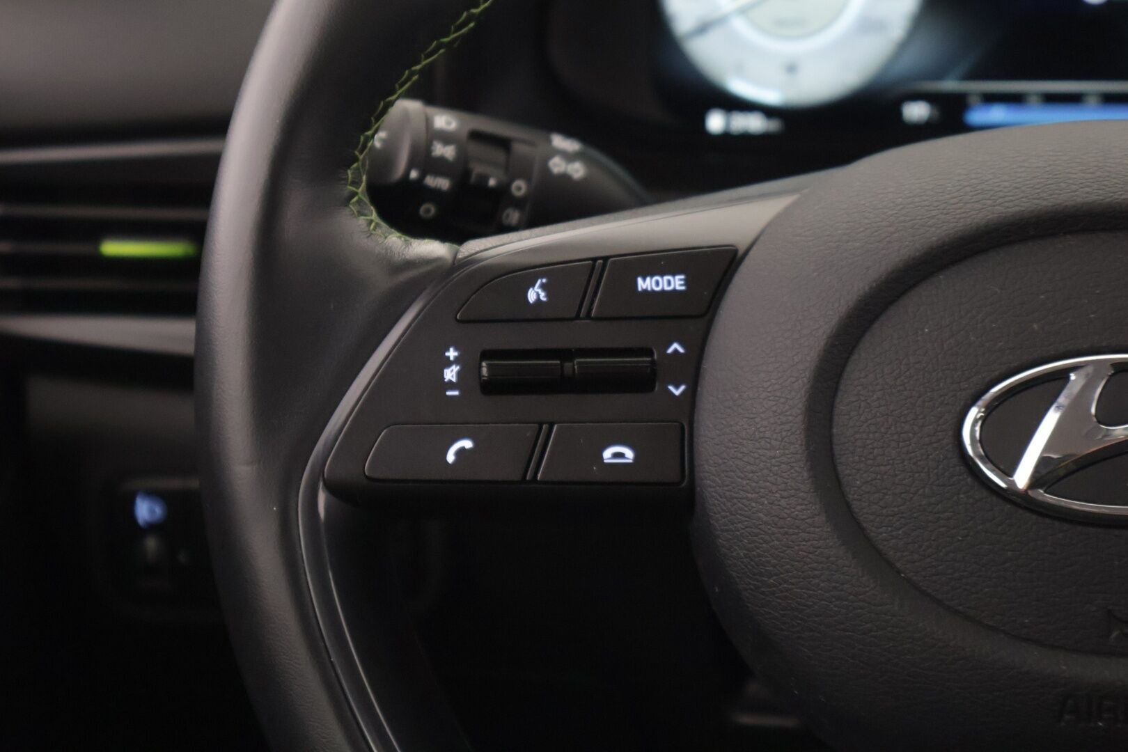 Hyundai i20 Hatchback 2021 1.0 T-GDi 100 hv 7DCT-aut. Comfort *KeylessGo / Ratinlämmitin / Vakkari / Digimittaristo / P.Kamera / CarPlay* - *Suomi-auto / 2x renkaat alkuperäisillä aluvanteilla / Juuri huollettu* - HULLUT JOULUT KORKOTARJOUS 2,49% 